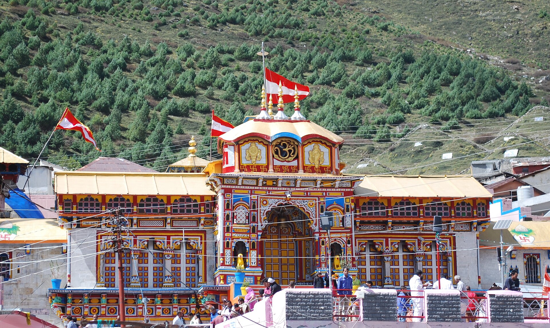 Badrinath Temple in the Alaknanda valley